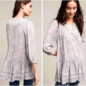 Anthropologie Holding Horses Pavin Ruffle
Tunic Swing Printed Top size XS